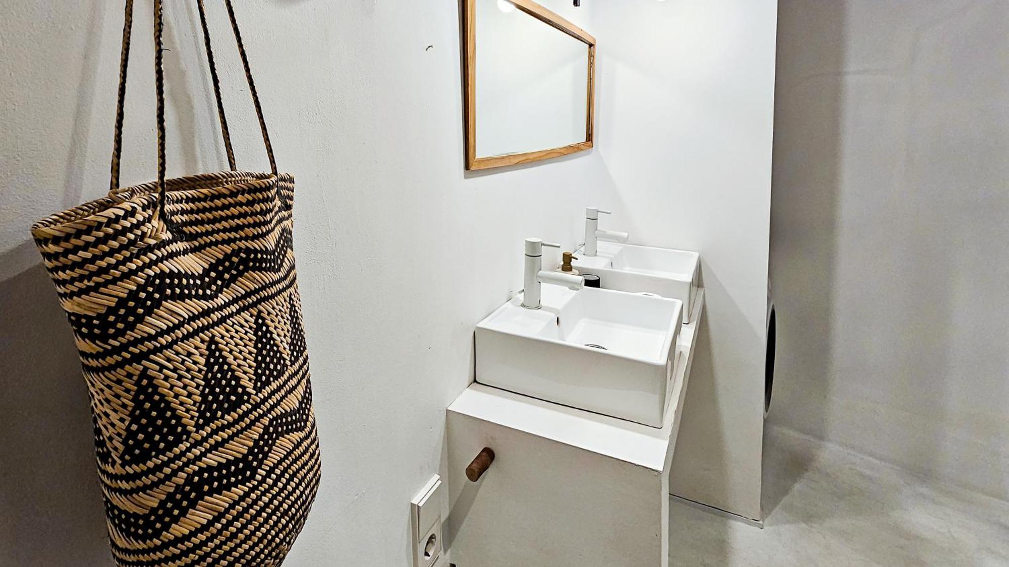 The White Wilde - Studio In A Historic Canalhouse From 1799 Amsterdam Bagian luar foto